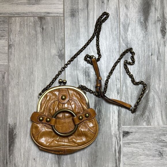 Guess Collection Womens Tan Genuine Leather Clasp Clutch 2-Way Crosssbody Bag - Picture 1 of 10